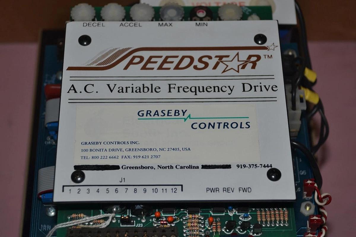 Used PEEDSTAR VARIABLE FREQUENCY DRIVE 34C010V480E162 2 A 480 V 1 HP 3 PH