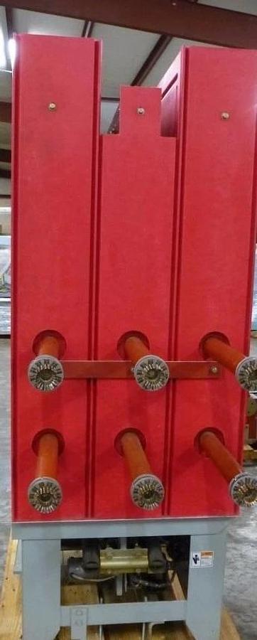 Used Siemens FB-500A1 512-2 1200A High Voltage Circuit Breaker 125vdc 1200 Amp 125v