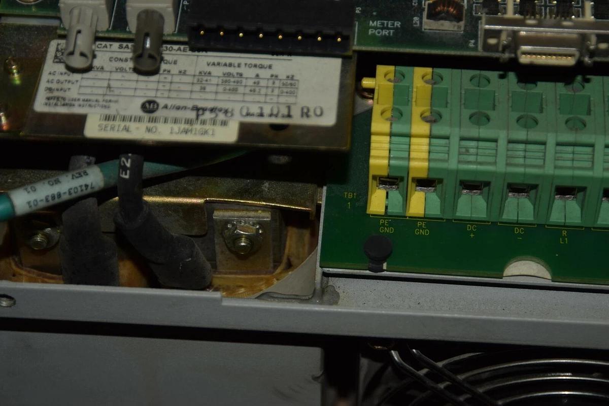 Used ALLEN BRADLEY Drive SA3100-B030-AE-L6R SA3100B030ANL6R 38KVA 380-480V