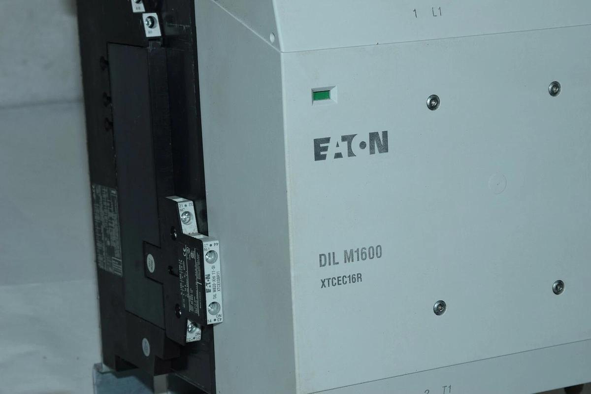 Used Cutler-Hammer Eaton DIL M1600 XTCEC16R  1600AMP  Contactor  DILM1600 XTCEC16R