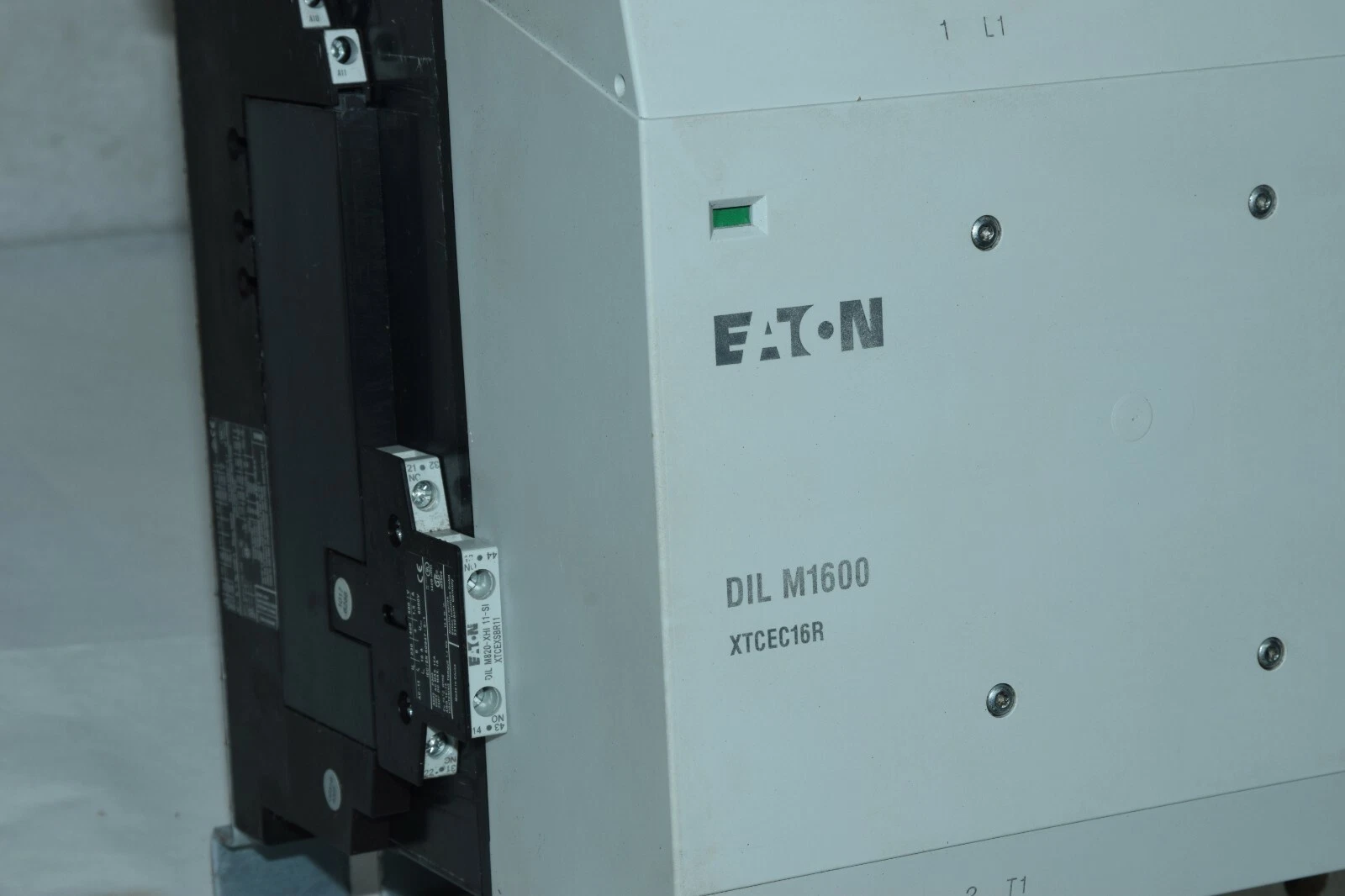 Used Cutler-Hammer Eaton DIL M1600 XTCEC16R 1600AMP Contactor DILM1600 XTCEC16R