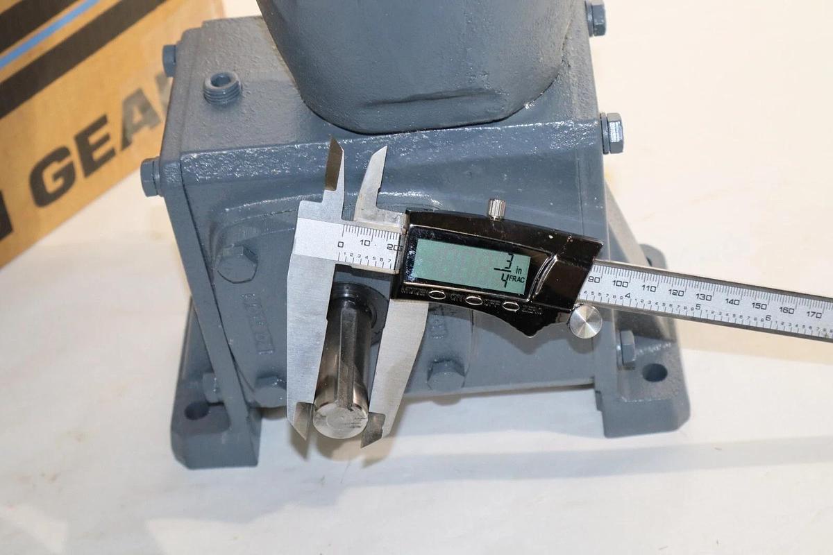 BOSTON GEAR 30:1 Right Gear Box Speed Reducer RF715X30B5J RF715-30-B5-J (NIB)