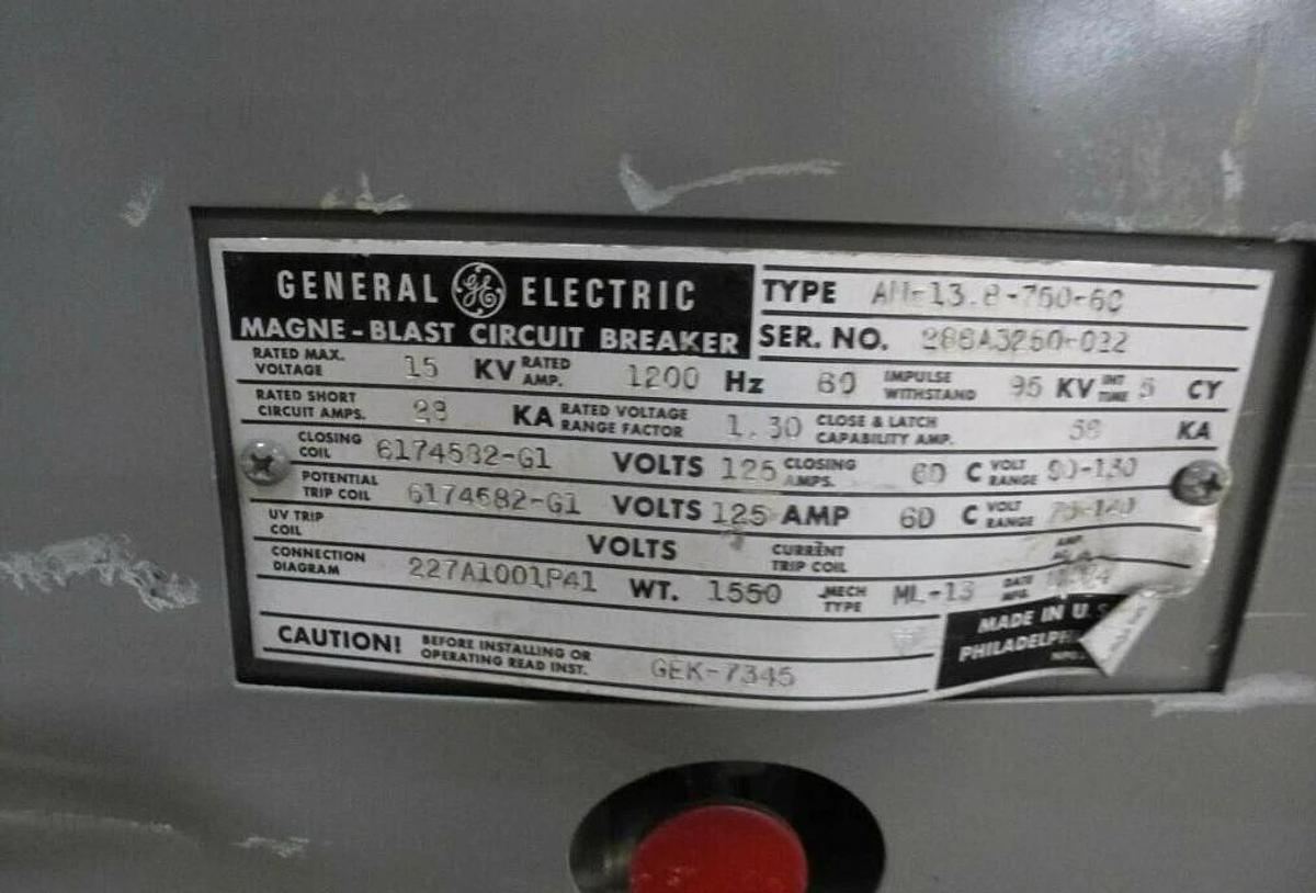 Used GE MAGNE-BLAST AM-13.8-750-6C Circuit Breaker 1200A 15KV 1200 Amp 1200Amp