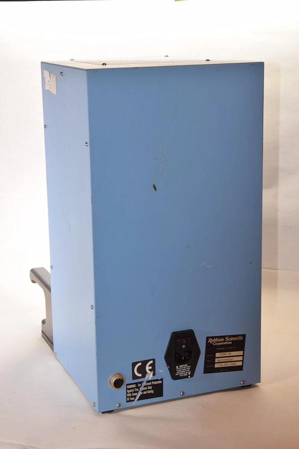Used ROBBINS SCIENTIFIC Hydra96 115V 60H 240W Liquid Handler System