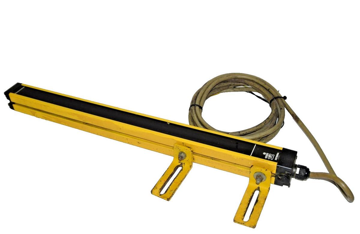 Used PEPPERL + FUCHS Visolux SLC14-600-R/31 417882 Photo Safety Sensor