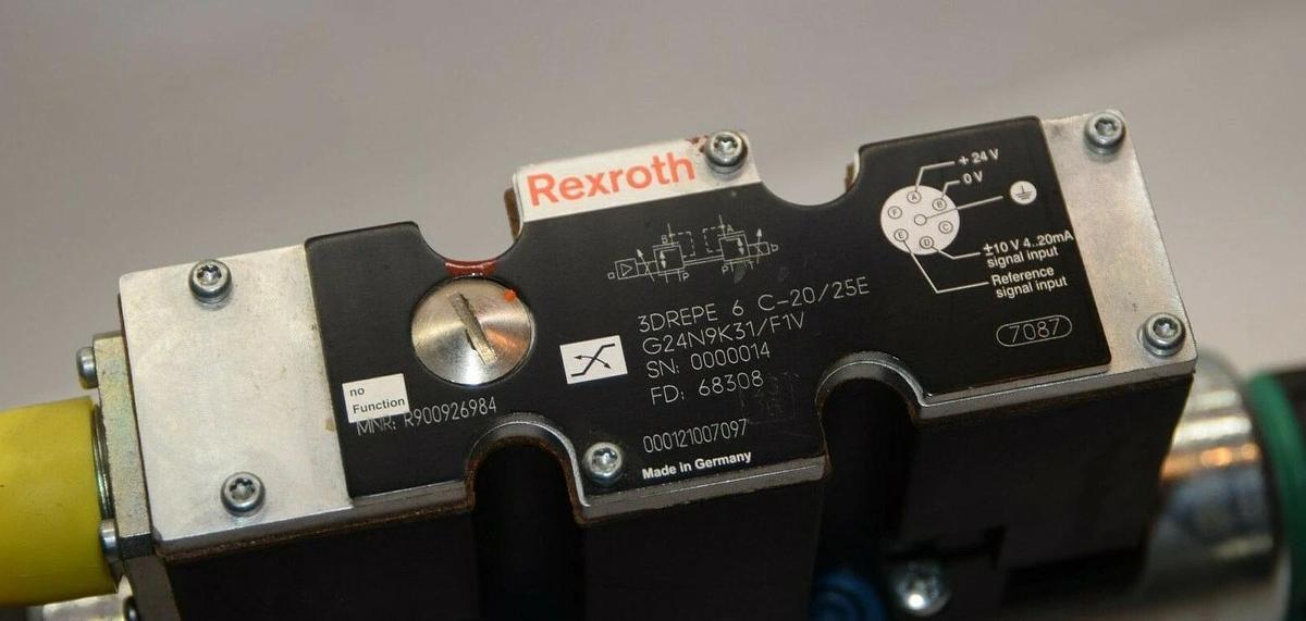 Used NEW BOSCH R900954642 REXROTH Directional Valve 4WRZE16W6-150-70/6EG24N9ETK31/F1V