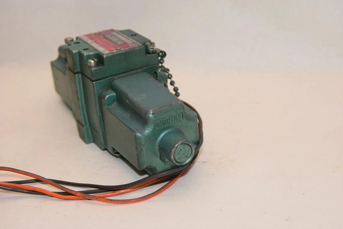 Refurbished NUMATICS 12DSA541 FA 12DSA541FA 120V 50/60Hz 17A Solenoid Pneumatic Valve