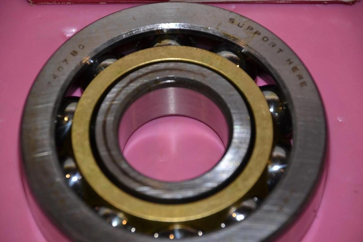 SKF BEARING 7407 BMG 7407BMG 7407 BG BORE 1 3/8" NEW