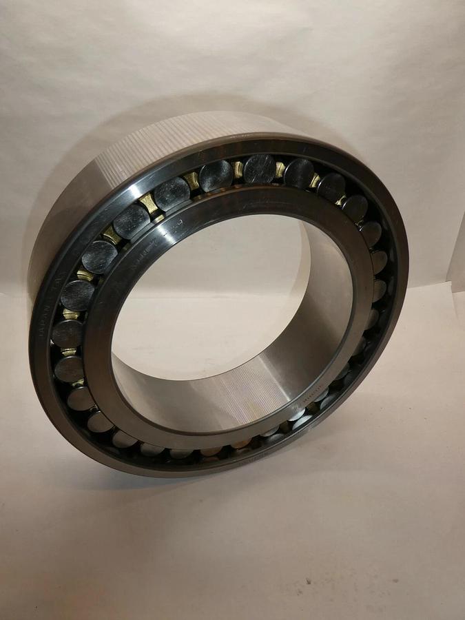 (New) NTN Precision Bearing NN3038 3038K 3038KP4 Cylindrical roller bearing