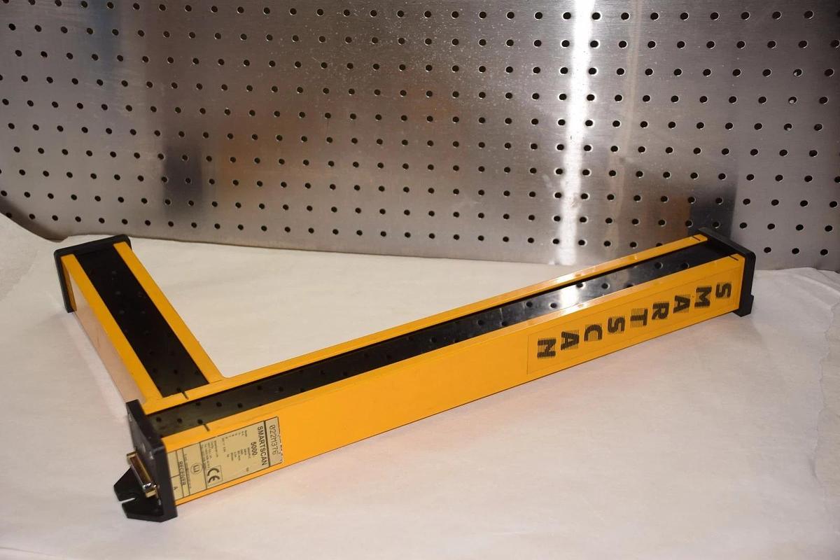 Used SMARTSCAN 5000 INFRARED SENSING LIGHT CURTAIN 5502APL2 Receiver 022M376 24V