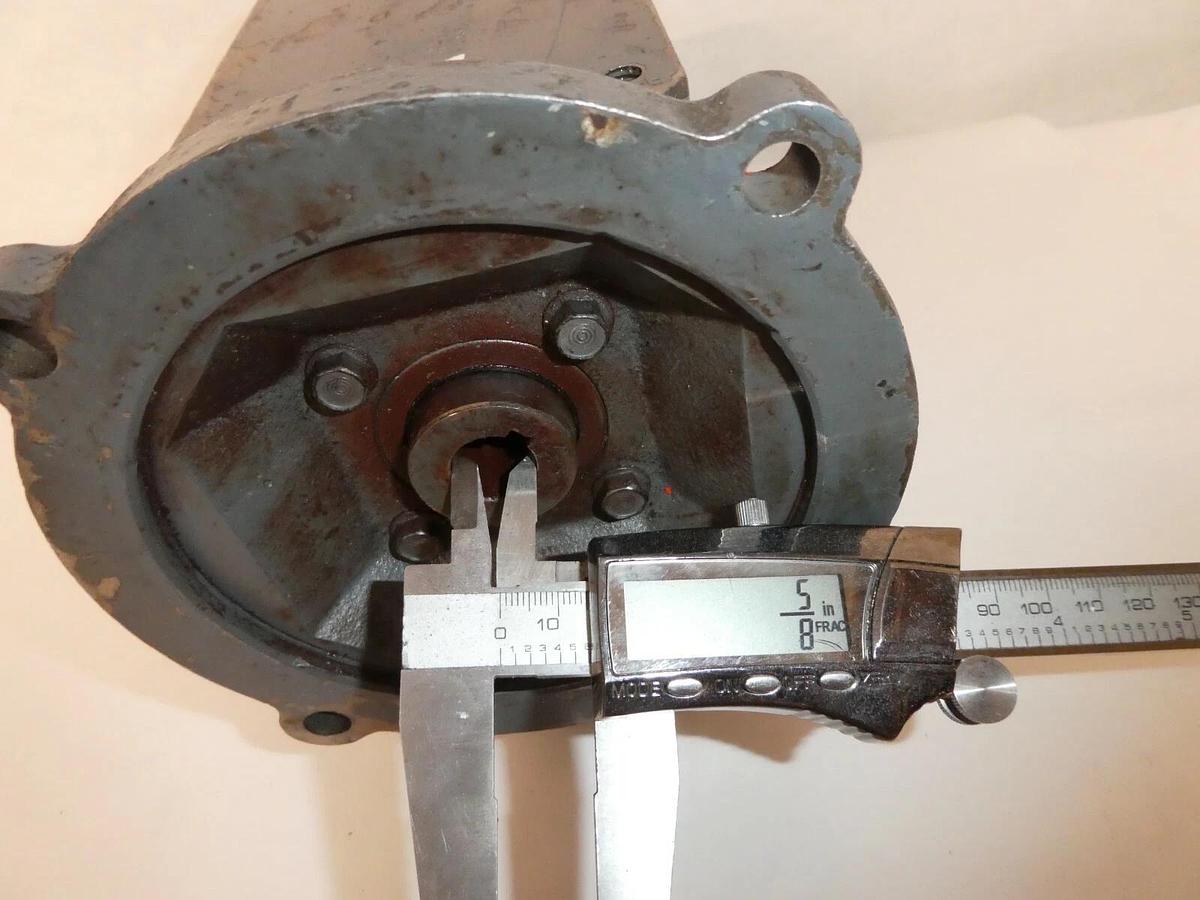 Used FALK 206WBQM1 15:1 Ratio 56 Motor Frame 1.58HP 1" / 5/8" Worm Gear Reducer