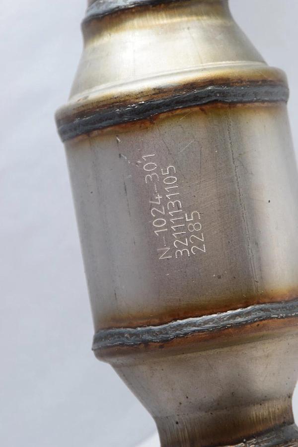 Front Catalytic Converter X00385R93B 105794292 02-09 Toyota Camry Solara