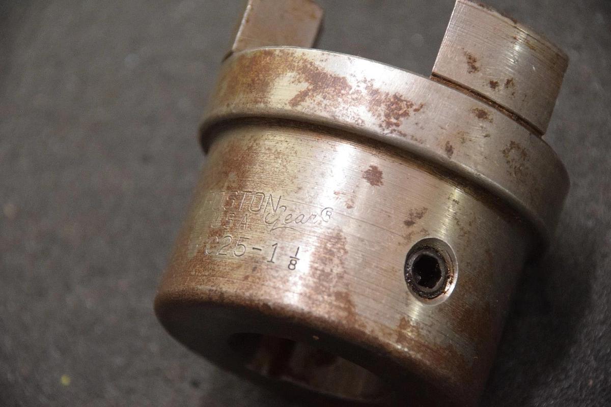 Boston Gear Jaw Coupling Hub Model FC25-1 1/8  1-1/8"
