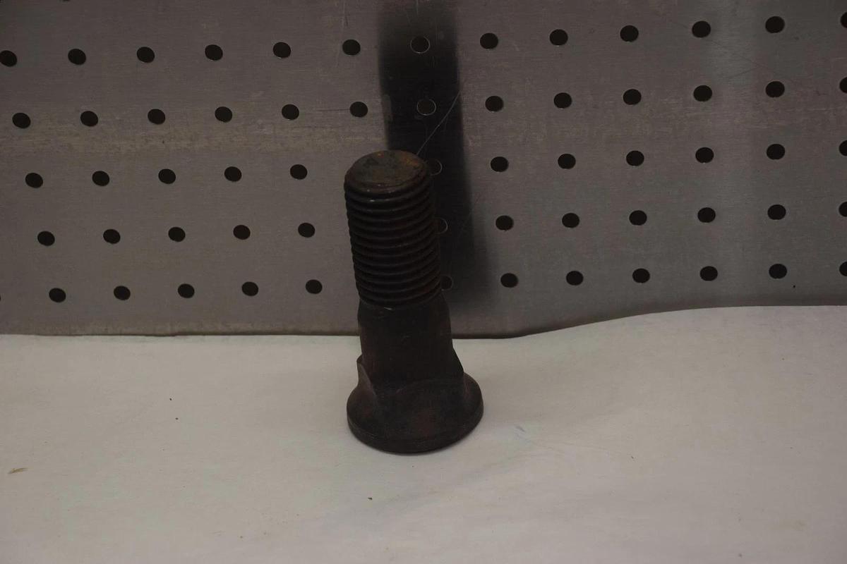 CAT Caterpillar 5F 4-1/8" x 1-1/4" Plow, Loader, bucket,  Bolt 966F 5p8823