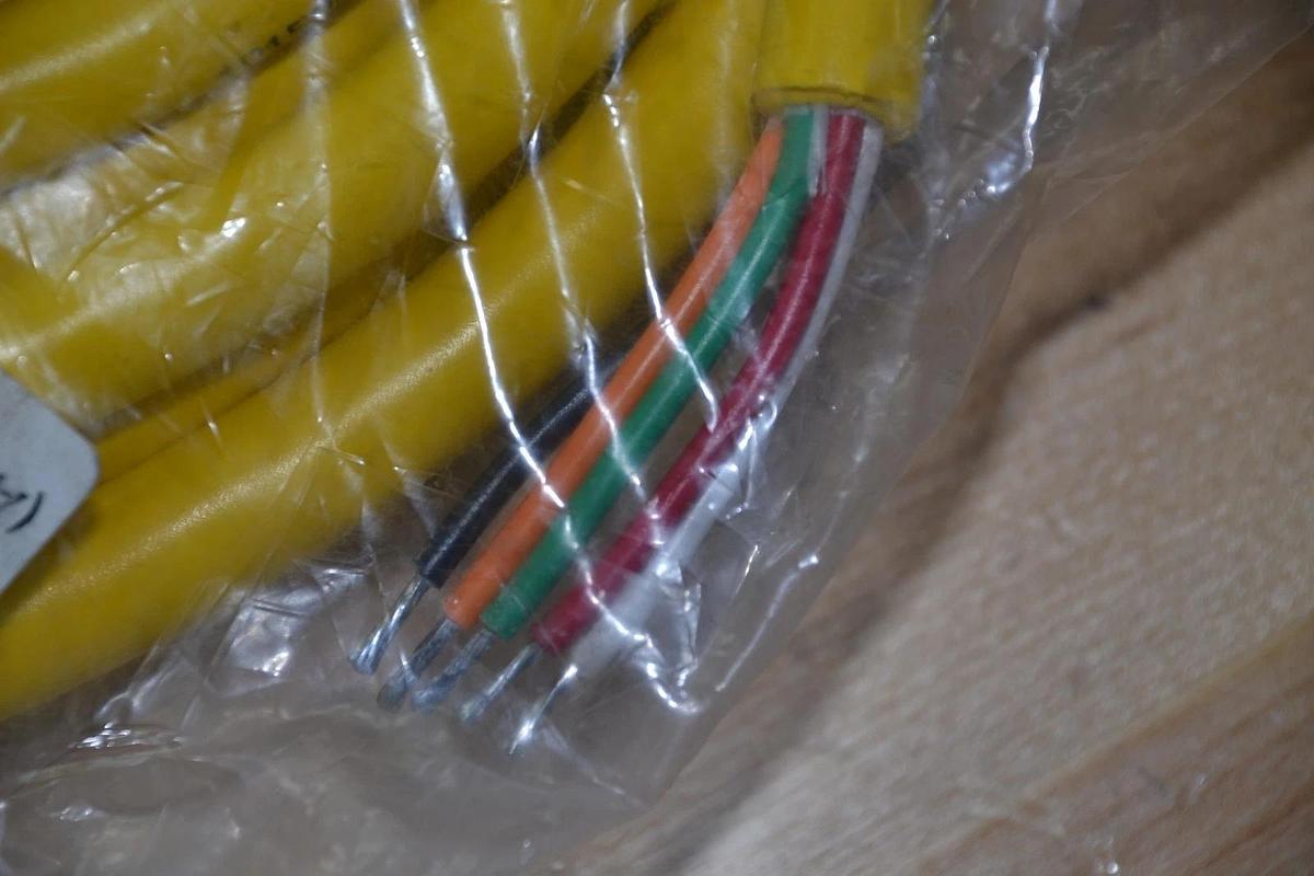 Used TURCK ELEKTRONIK WKV56-10M  WKV5610M U0918-10 New