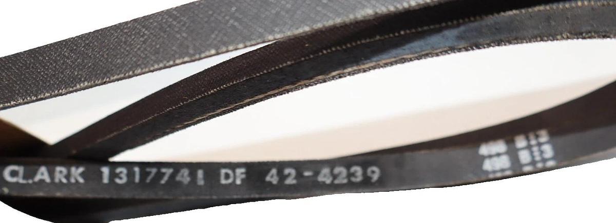 (NEW) CLARK 1317741 , DF 42-4239 V-Belt OEM USA