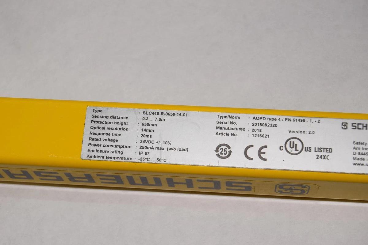 Schmersal Safety Light Curtain SLC440-R -0650-14-01 Receiver .3-7.0m 24VDC (new)