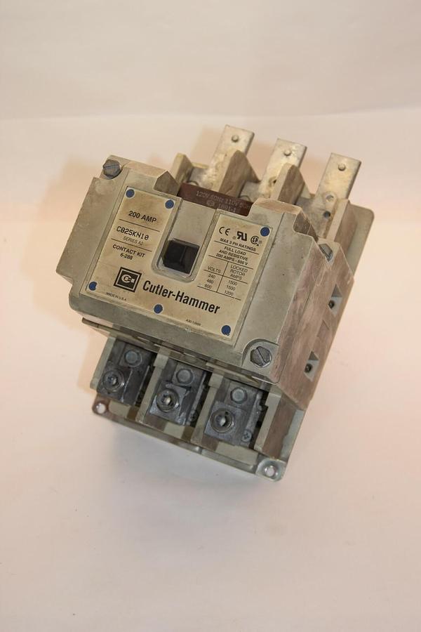 Used Cutler-Hammer 200 Amp contactor C825KN10 120V Coil 3 Poles  600V Series A2 200A
