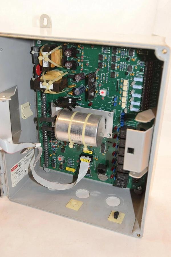 Used Hays Cleveland A10050A0A03Z00 Series 10050 Oxygen Analyzer Control Unit