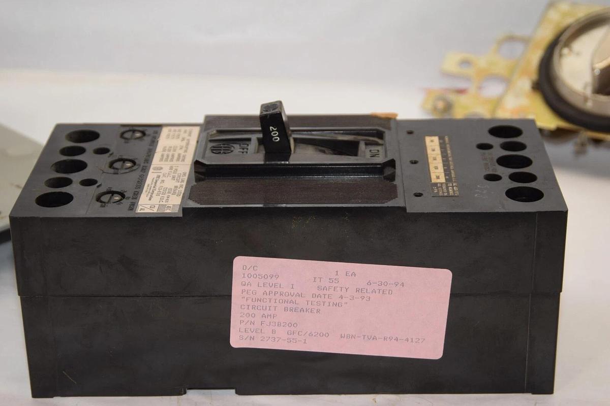 Refurbished General Electric GE Breaker FJ3B200 FJ3-B200 200amp 200 A 3p 600v *refurb*