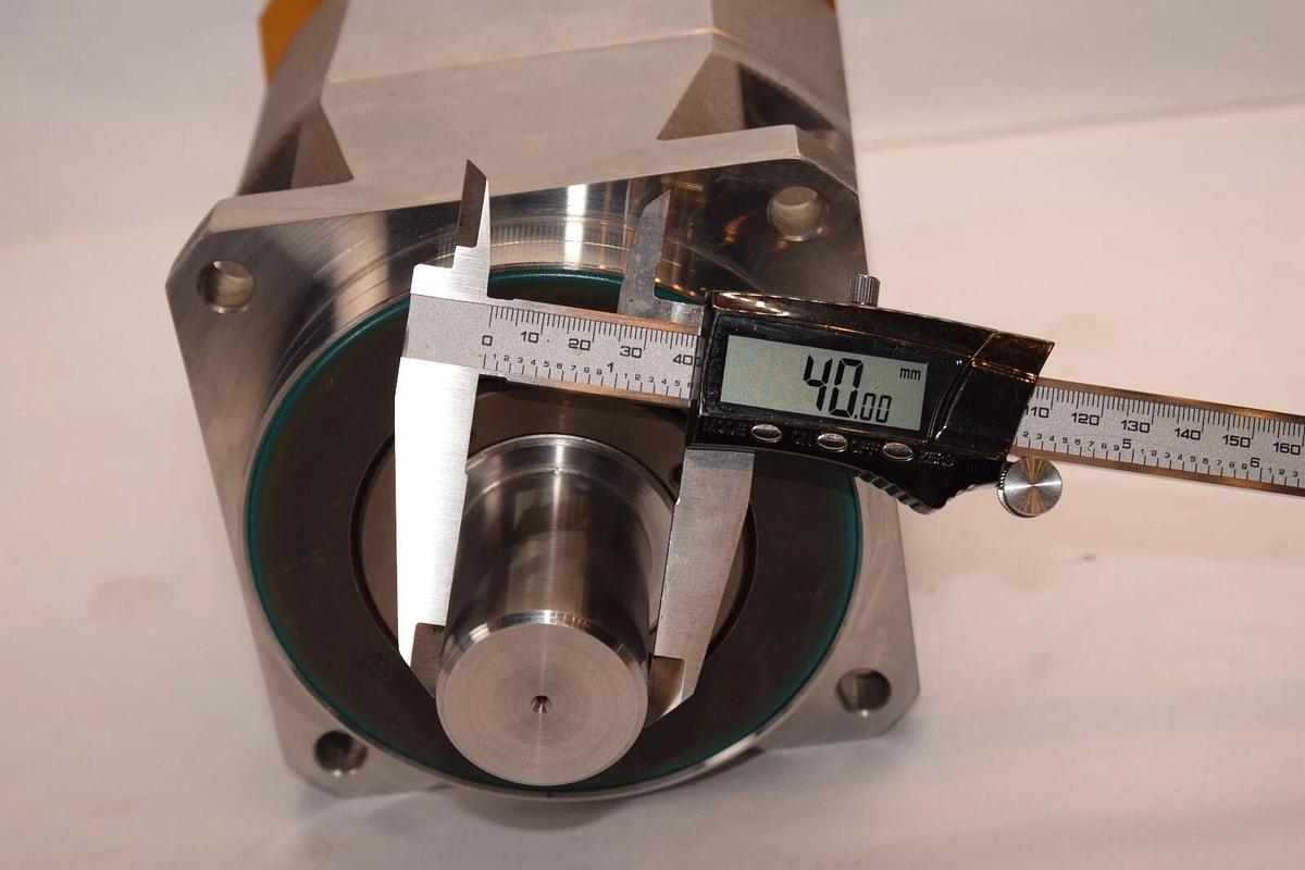 Parker Inline Helical Planetary GearBox Gear Box Reducer 50:1 PS142-050 (NEW)