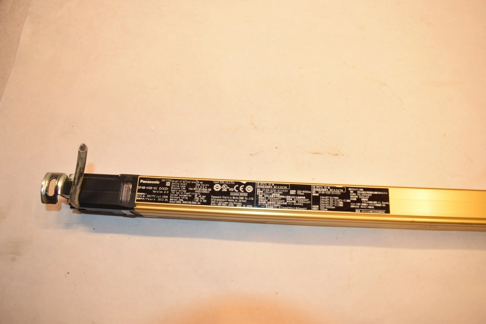 Used SUNX SF4B-H36-01 Safety Light Curtain Emitter Type 4 SF4B H36 01 E V.2 PANSONIC