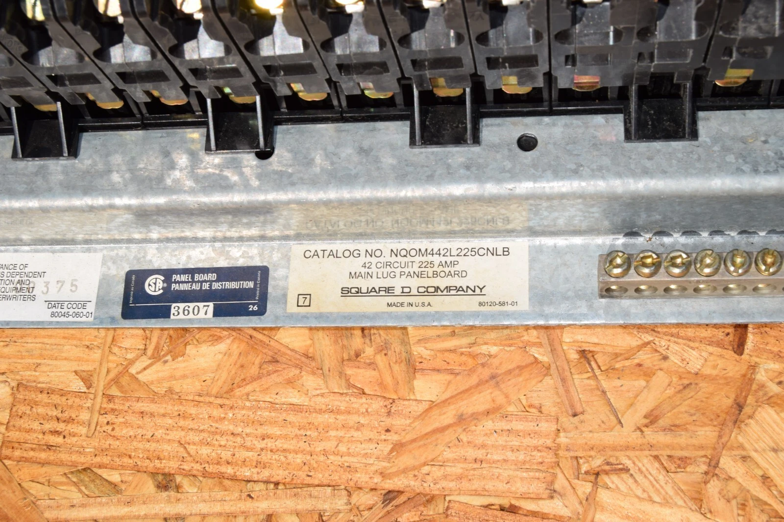 Used Square D 42 Circ 225A Main Lug Panelboard Interior NQOM442L225CNLB 20a 30a 3ph