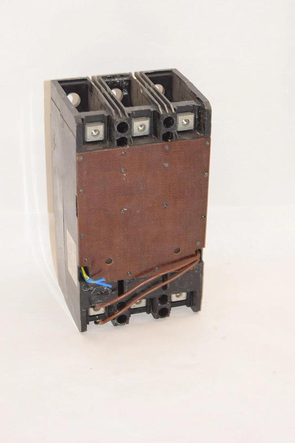 Used SQUARE D KAL36250 600V 250A 250 Amp Under Voltage Trip 24Vdc KAL Series Breaker