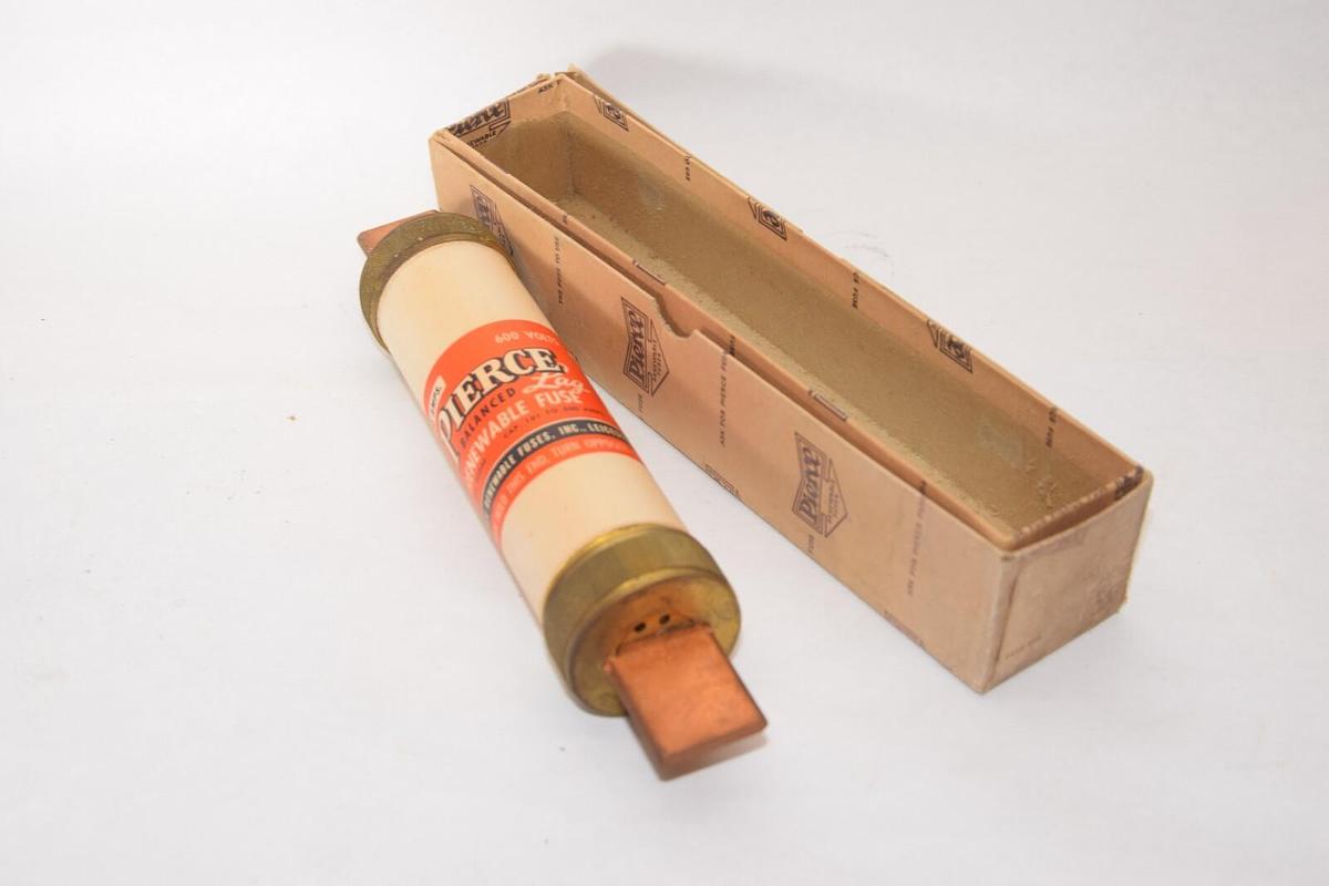 (NEW) PIERCE D6200 200Amp 600V Fuse