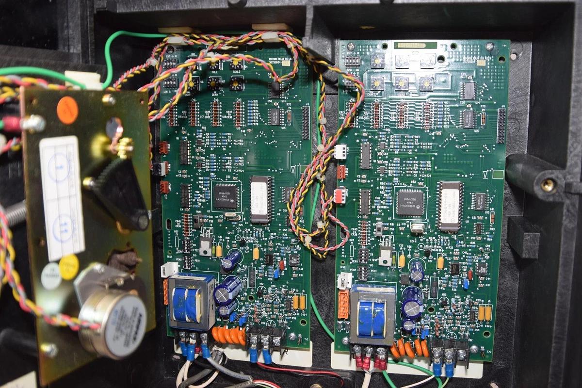 Used HONEYWELL DR4200GP2-00-GG0U000 , DR4200 120Vac 10Va Chart Recorder