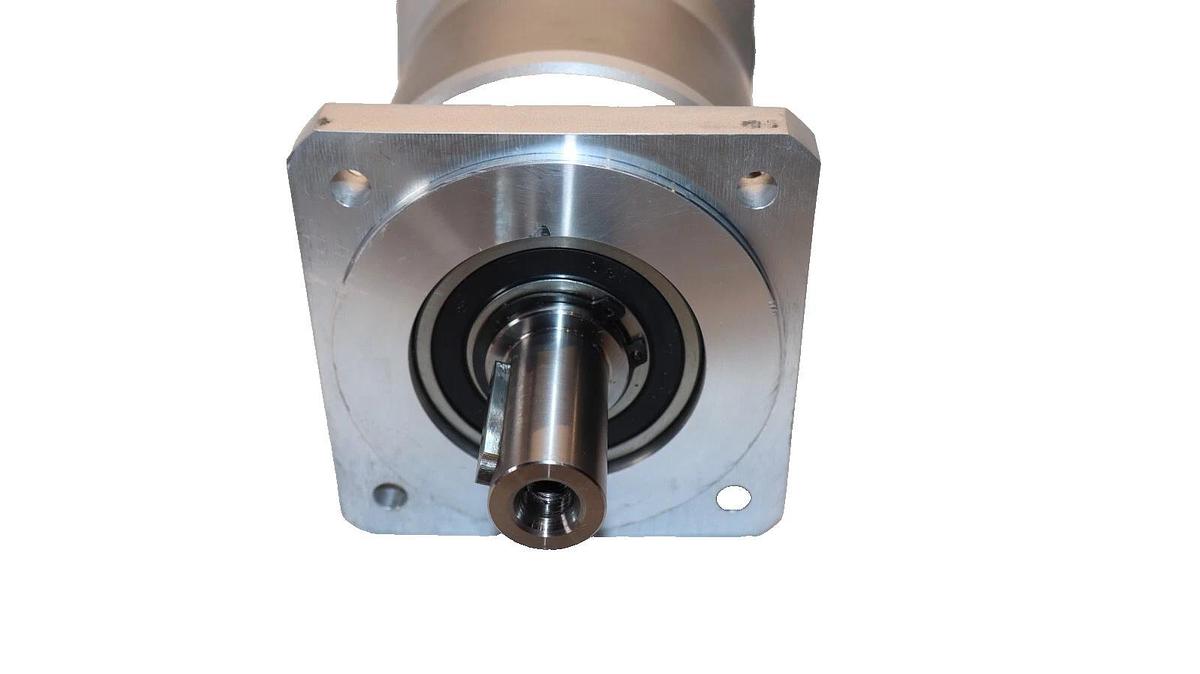 Used FENGXINJIDIAN PLF120 , 211028A0984 20:1 Ratio Planetary Gearbox Reducer