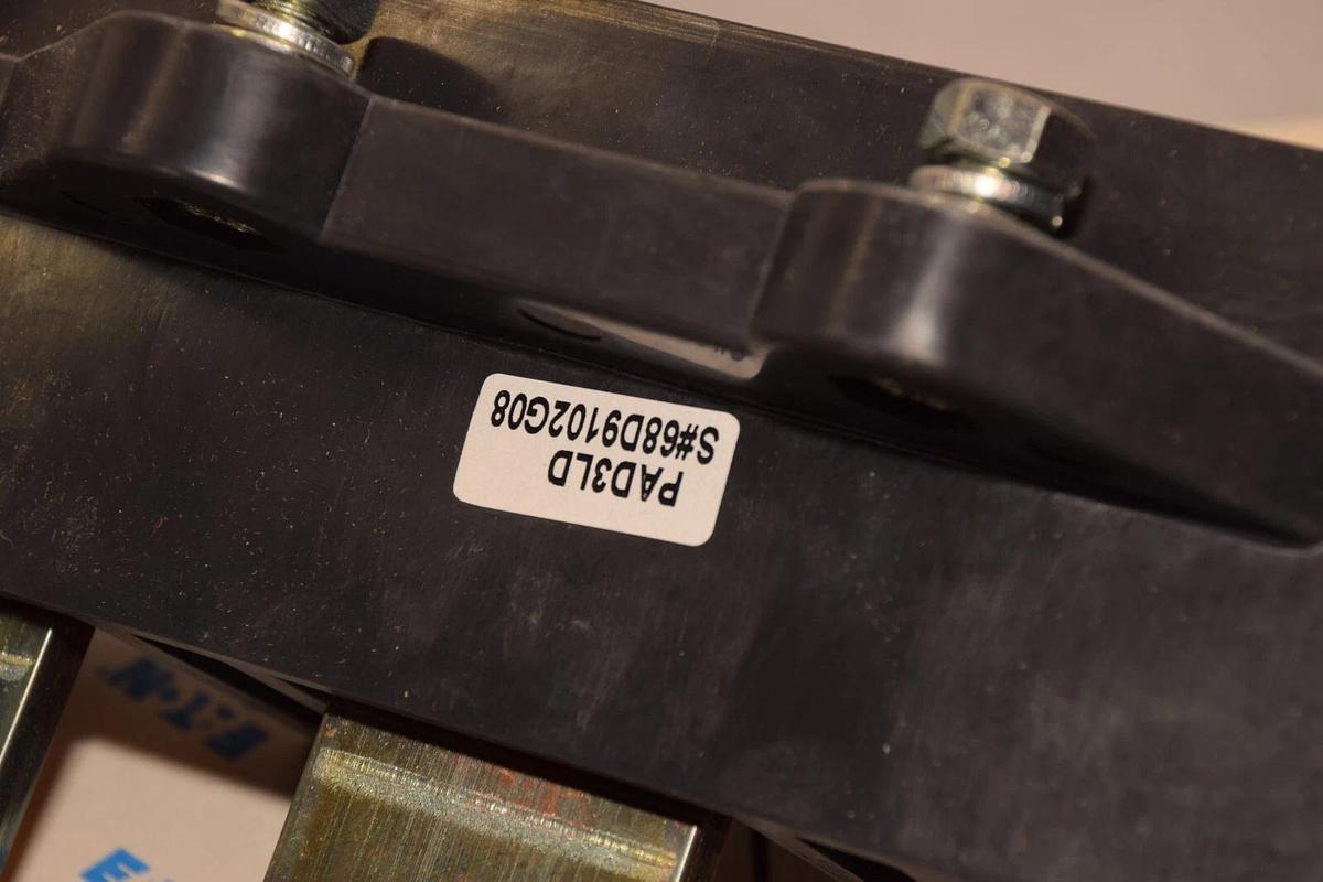 (New) EATON PAD3LD , 68D9102G08 Series C , L Frame 3 Pole Plug In Block