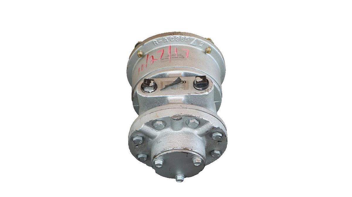 Used GAST Air Motor 8AM-NRV-32A  8AMNRV32A 5hp USA