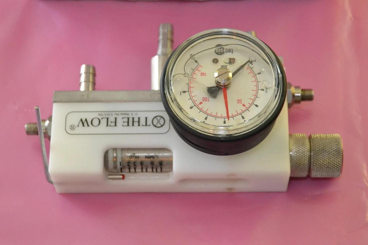 TYTON FLOW METER SWITCH TF-08-10-B-A TF 08 10 B A TF0810BA NEW IN BOX