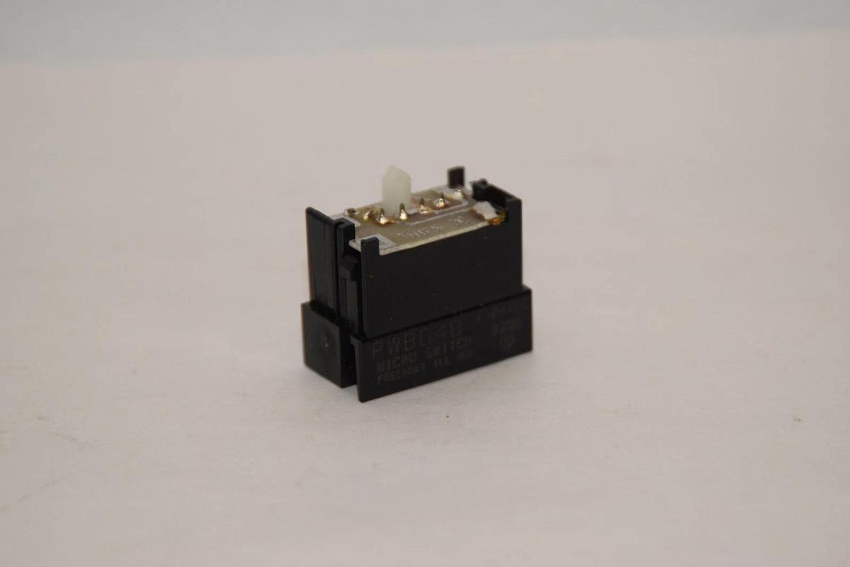 (NEW) MICROSWITCH PWBD4B 7-24Vdc Limit Switch