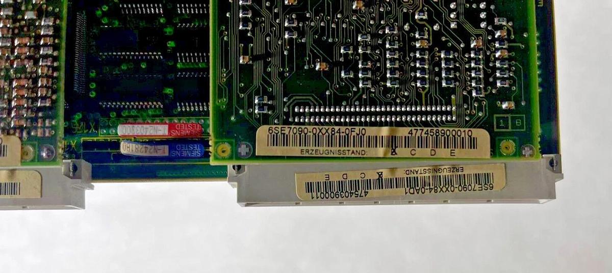 Used Siemens DC Inverter Simovert MC 6SE7023-8TD51-Z *door broken*