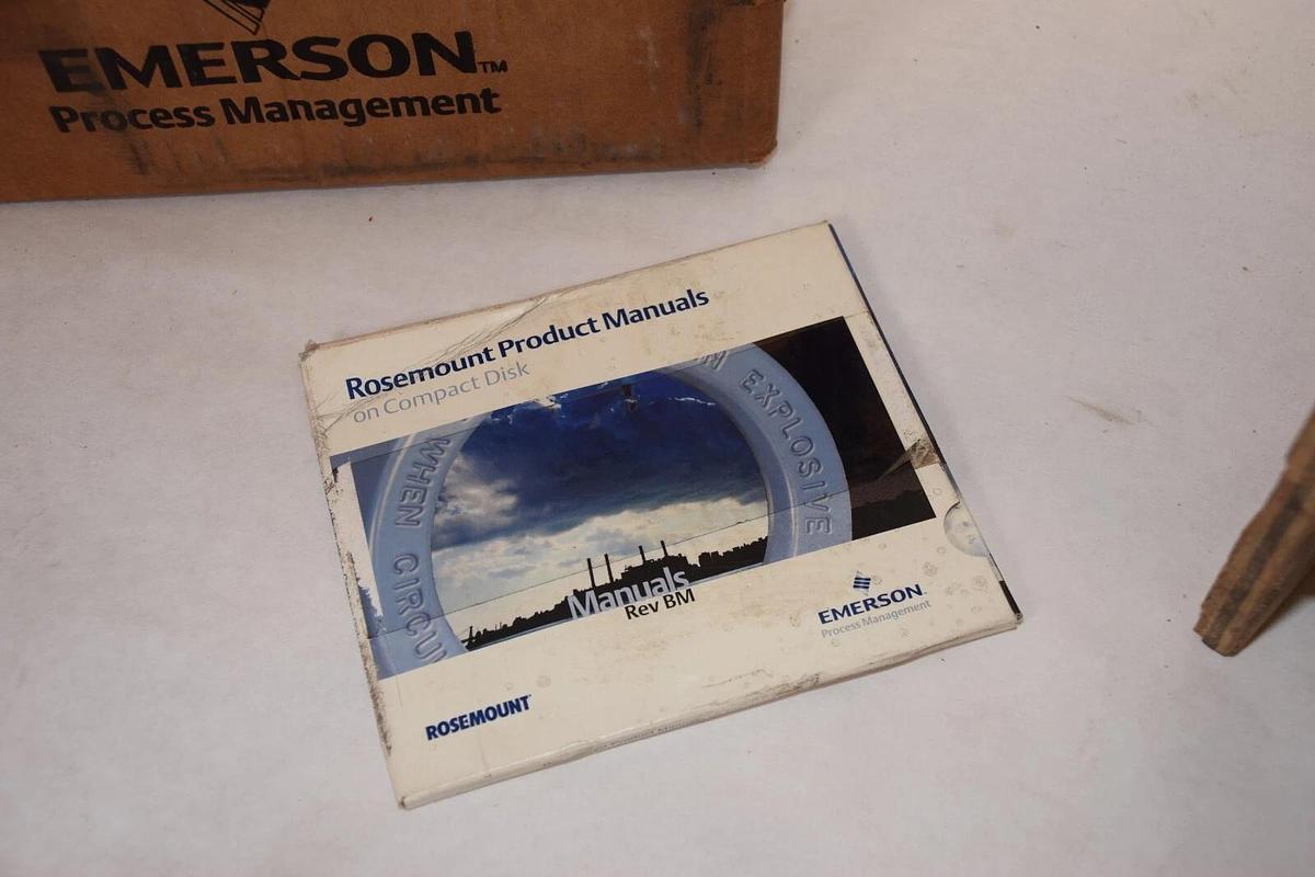 (NEW) ROSEMOUNT 8732EST1A1N0M4 , 8705THA005P1W0N0G1B3Q4 Pressure Transmitter