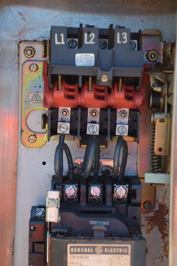 Used Square D S/S 8538-SCW34 Stainless steel GE Size 2 CR306D0 Starter contactor