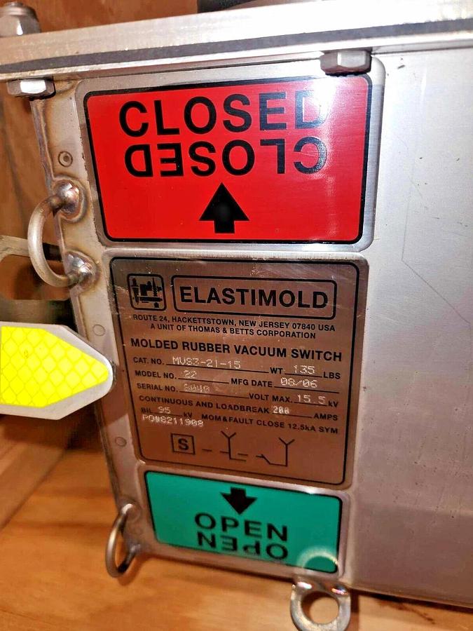 Elastimold Molded Vacuum Switch 15kv MVS3-21-15 MVS3-21-15-22  200Amp 200A (NEW)