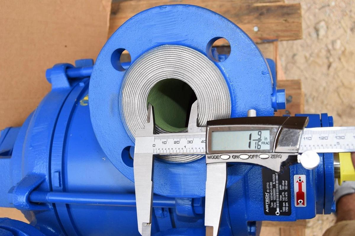 Airtech Vacuum Pump Speck VU0140-41-10-000 1450/1750rpm 150pmin 145/174v (NOS)