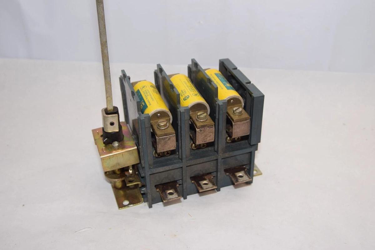 Used ABB OESA-F100JT6 100A 600V 3PH 100 Amp General Purpose Disconnect Switch