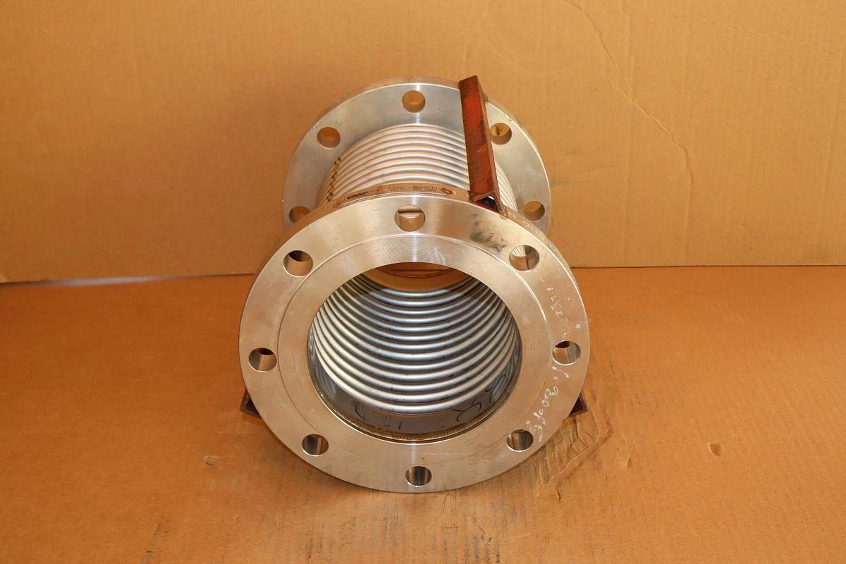 Unaflex Expansion Joint Fitting 304 Stainless SS 6-3/4" ID 11" OD 11-3/4" L *NOS