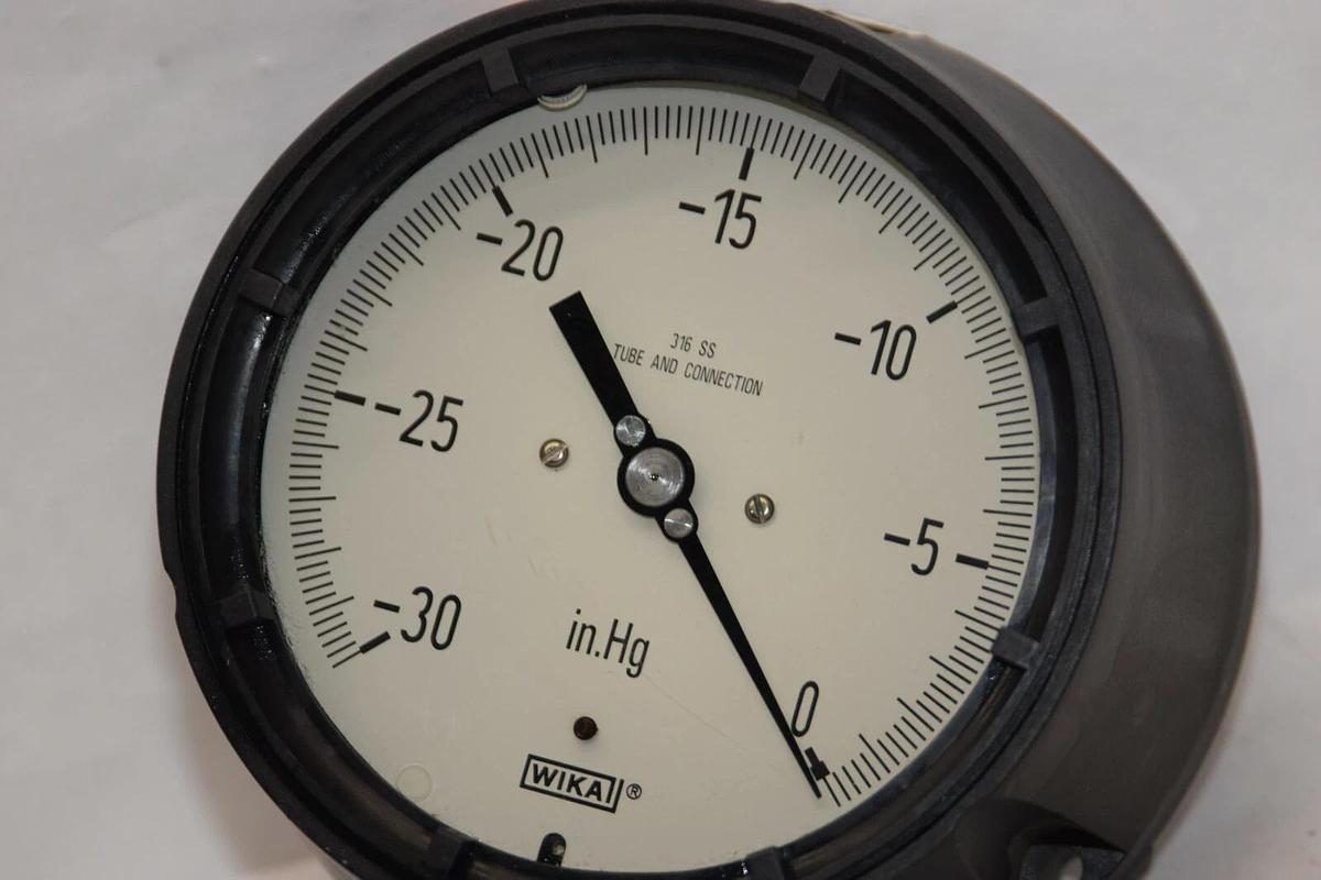 (NEW) WIKA -30 to 0 316 SS Tube and Connection Gauge