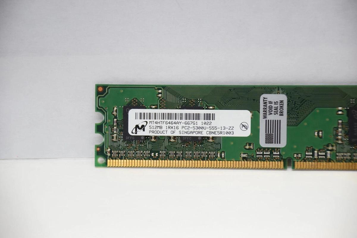 (NEW) MICRON MT4HTF6464AY-667G1 , PC2-5300U-555-13-ZZ 512MB RAM Memory