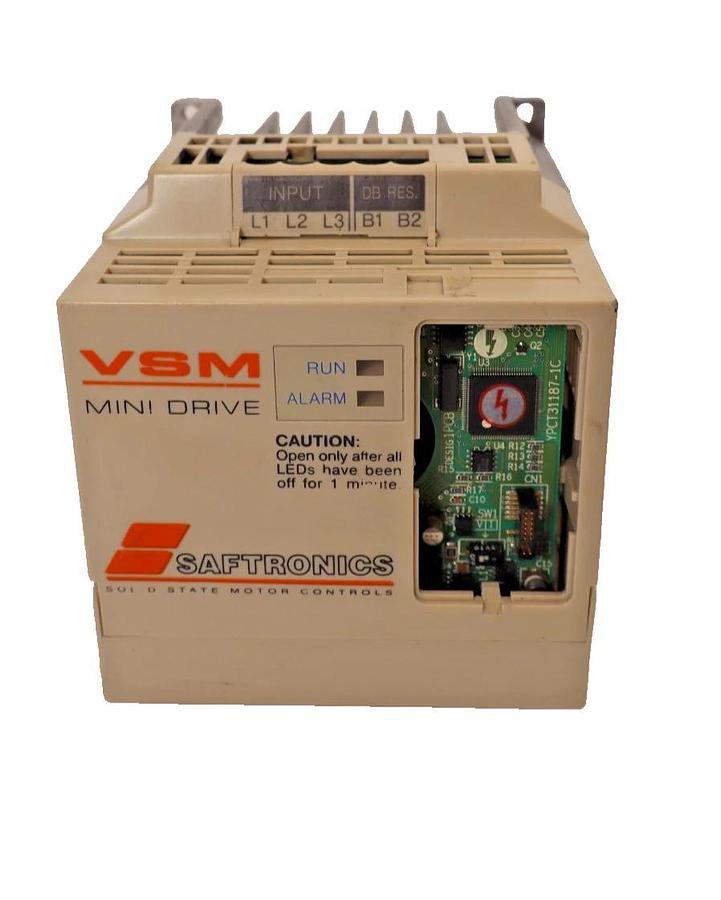 Used Saftronics VSM Mini Drive CIMR-XCBU20P7 1.9kva 3Ph 200-230Vac 5.5A *no keypad*