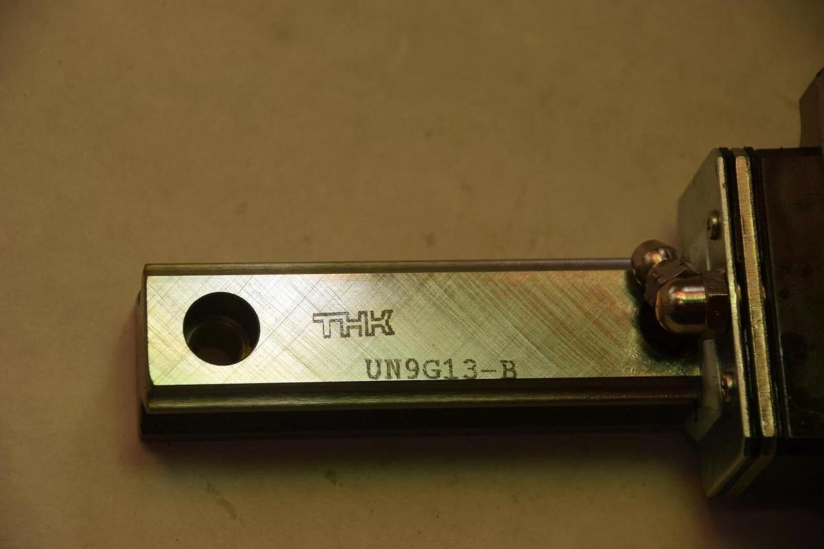 THK HSR20B1KK+150L-II LINEAR GUIDE BEARING BLOCK NEW