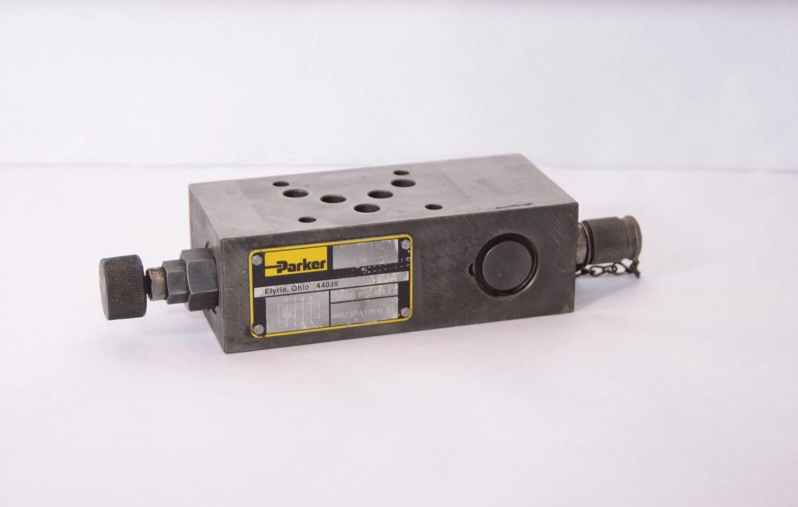 Used PARKER PRM3PA17KN32 3000psi Manapak Hydraulic Pressure Reducing Valve