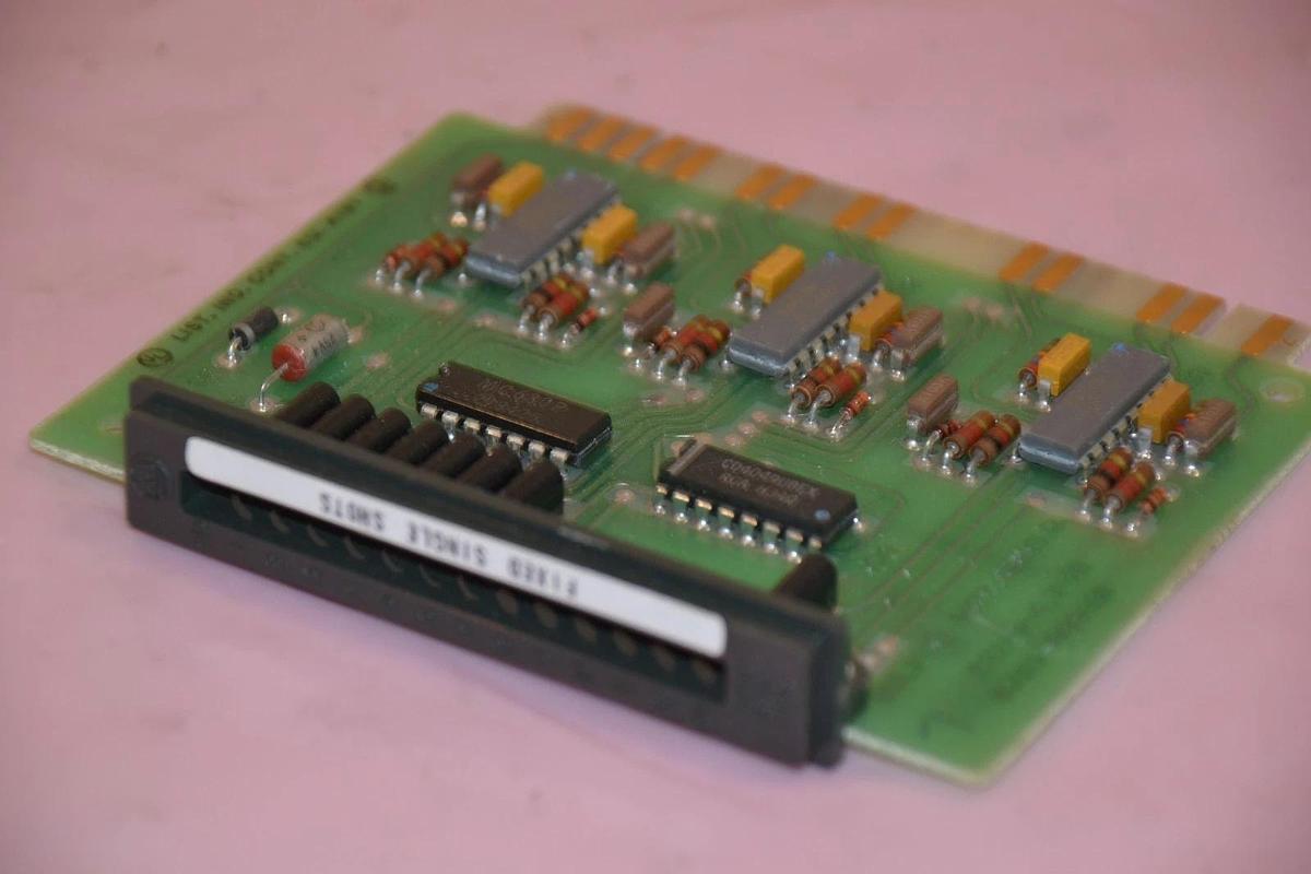 Used Allen Bradley Fixed Signal Shots Circuit Board 1720-L470 Ser D 40377-044-51