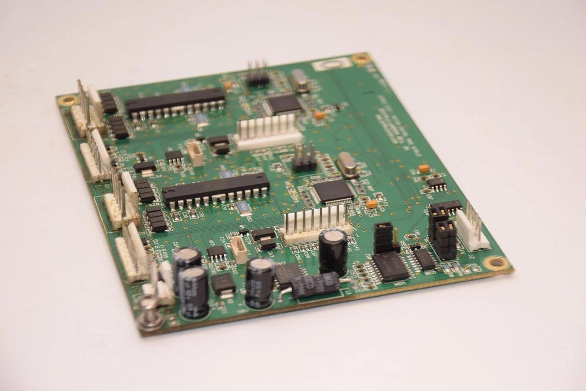 Used SIMPLE STEP SSXYM1croARMPA Rev 3A , 023013-1-1 Motion Control Board
