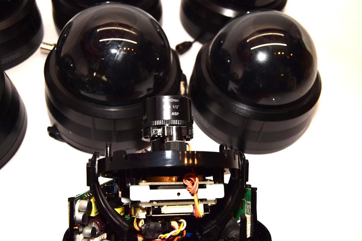 Used Ganz ZC-DW4312NHA-BL-TD 12Vdc 4.2W 3.3-12mm Dome Security Camera (Lot of 7)